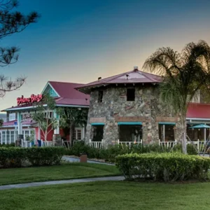 Bahama Breeze Premium Outlets